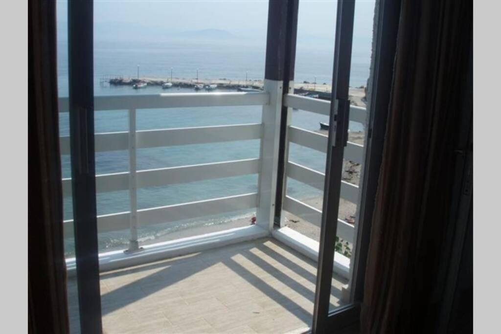 Seaview House Apartment Benitses  Bagian luar foto